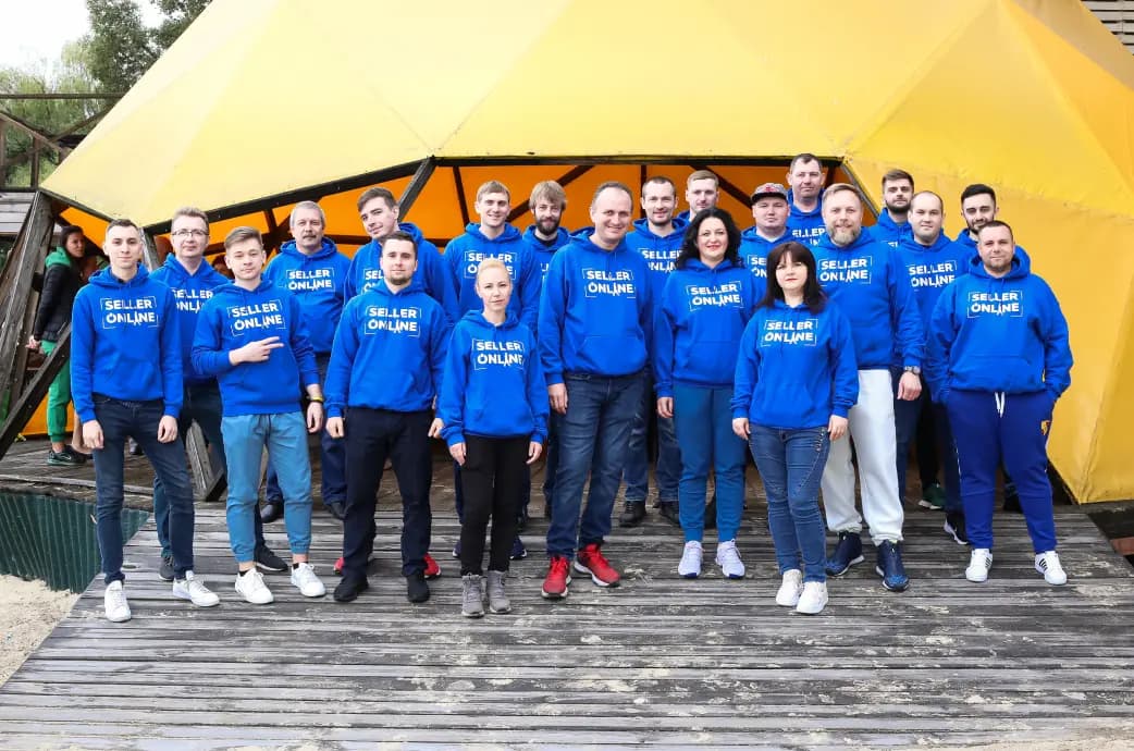 The Seller Online team in blue hoodies with the company logo